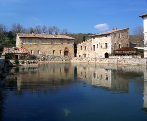 Bagno Vignoni - Piazza delle Sorgenti (Foto: Luca Zuccala © ArtsLife)