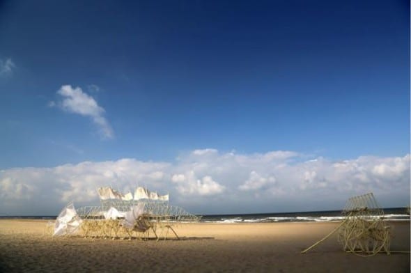 Strandbeests di Theo Jansen