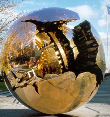 ARNALDO POMODORO. IL TEATRO SCOLPITO