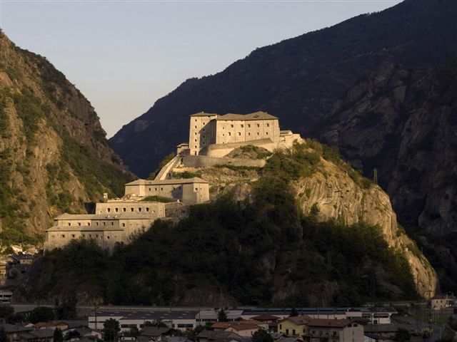 Il Forte di Bard e la sua storia: un percorso tematico multimediale nelle Prigioni