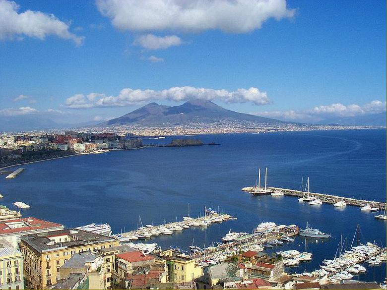 Napoli fuori dall’Unesco.Una proposta per riflettere