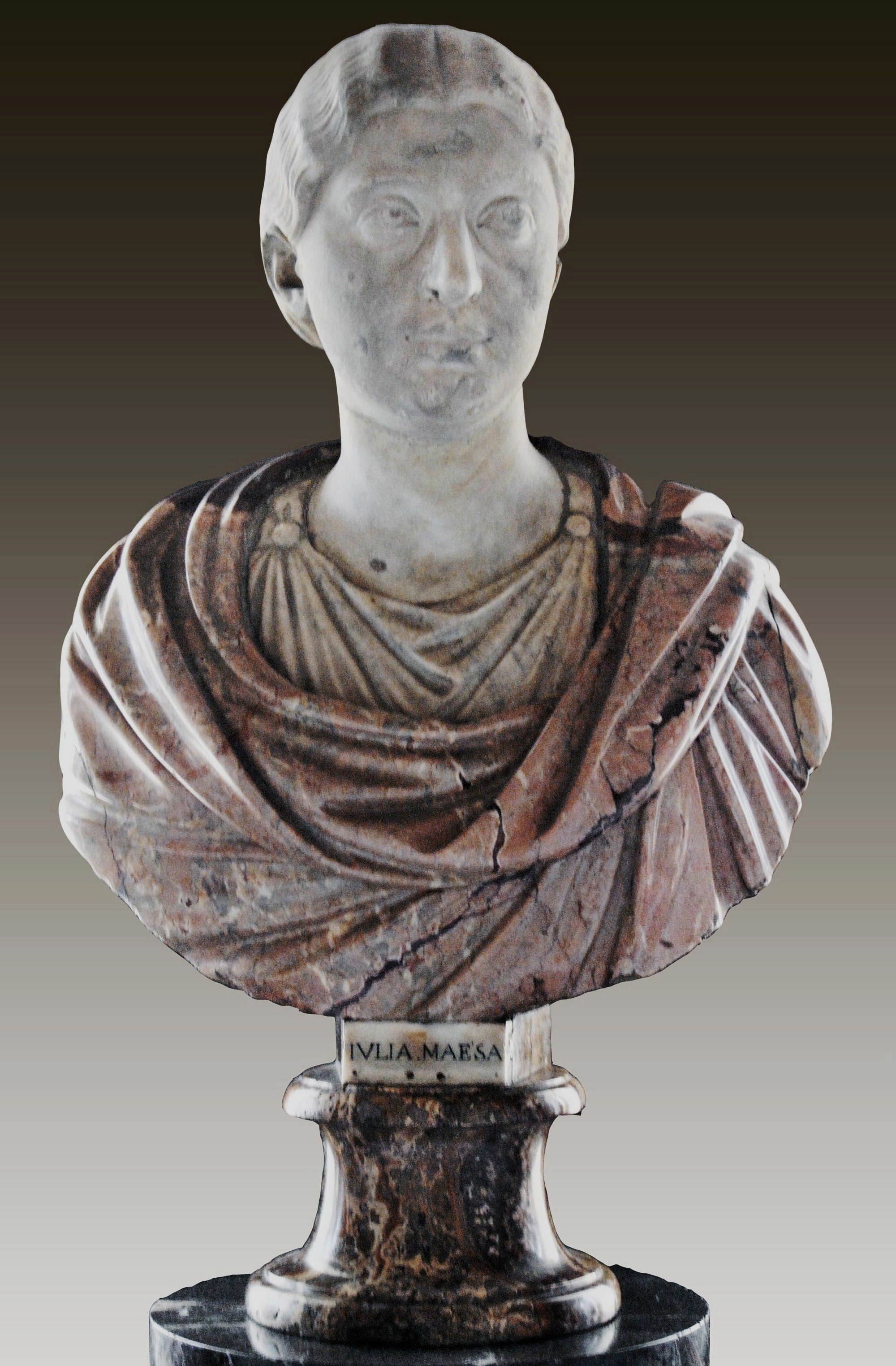 Restaurato il busto di ‘Giulia Maesa’ esposto alla Galleria degli Uffizi