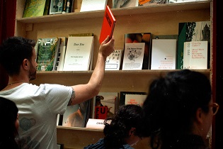 The book affair: alla Biennale di Venezia arriva il libro d’artista