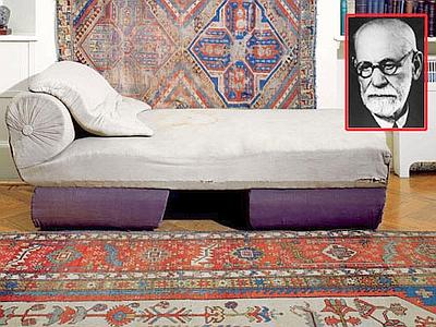 Londra lancia un appello: salviamo il divano di Freud!
