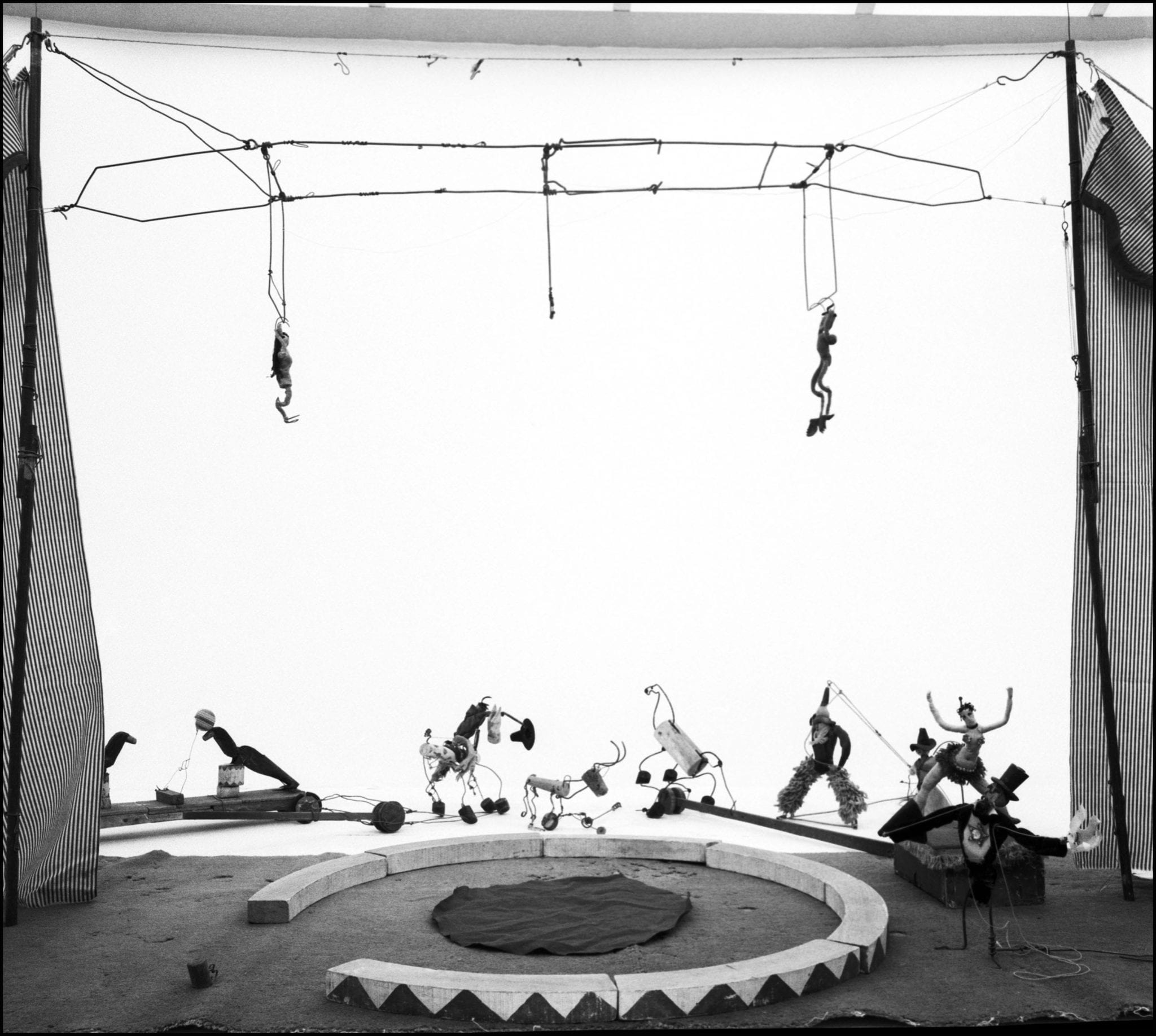 Il Circus Calder visto dagli scatti di Ugo Mulas. In mostra da Merano Arte