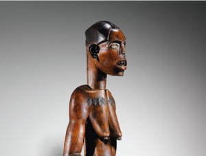 STATUE, FANG MABEA, DÉBUT XIXE SIÈCLE, CAMEROUN haut. 67,5 cm 26 2/3 in Estimate 2,500,000 — 3,500,000 EUR LOT SOLD. 4,353,500 EUR