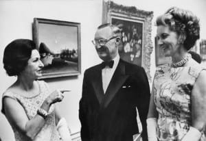 Da sinistra, Lady Bird Johnson con Mr. e Mrs. Mellon alla National Gallery of Art