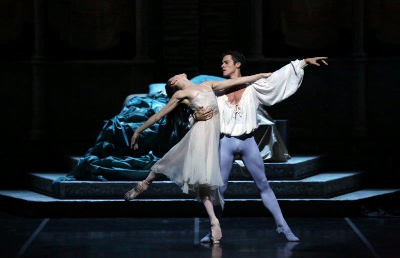Romeo e Giulietta, la passione dei due amanti alla Scala