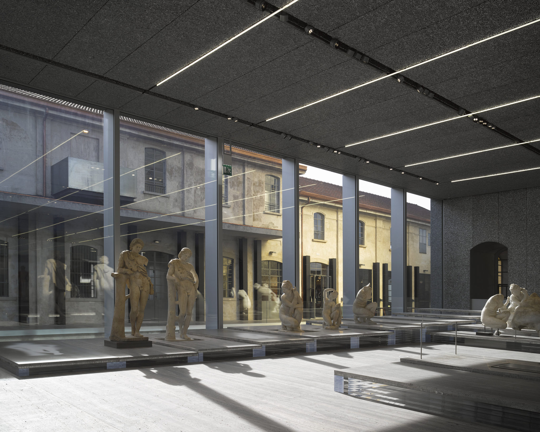 “Serial Classic”: Fondazione Prada svela disallestimento mostra