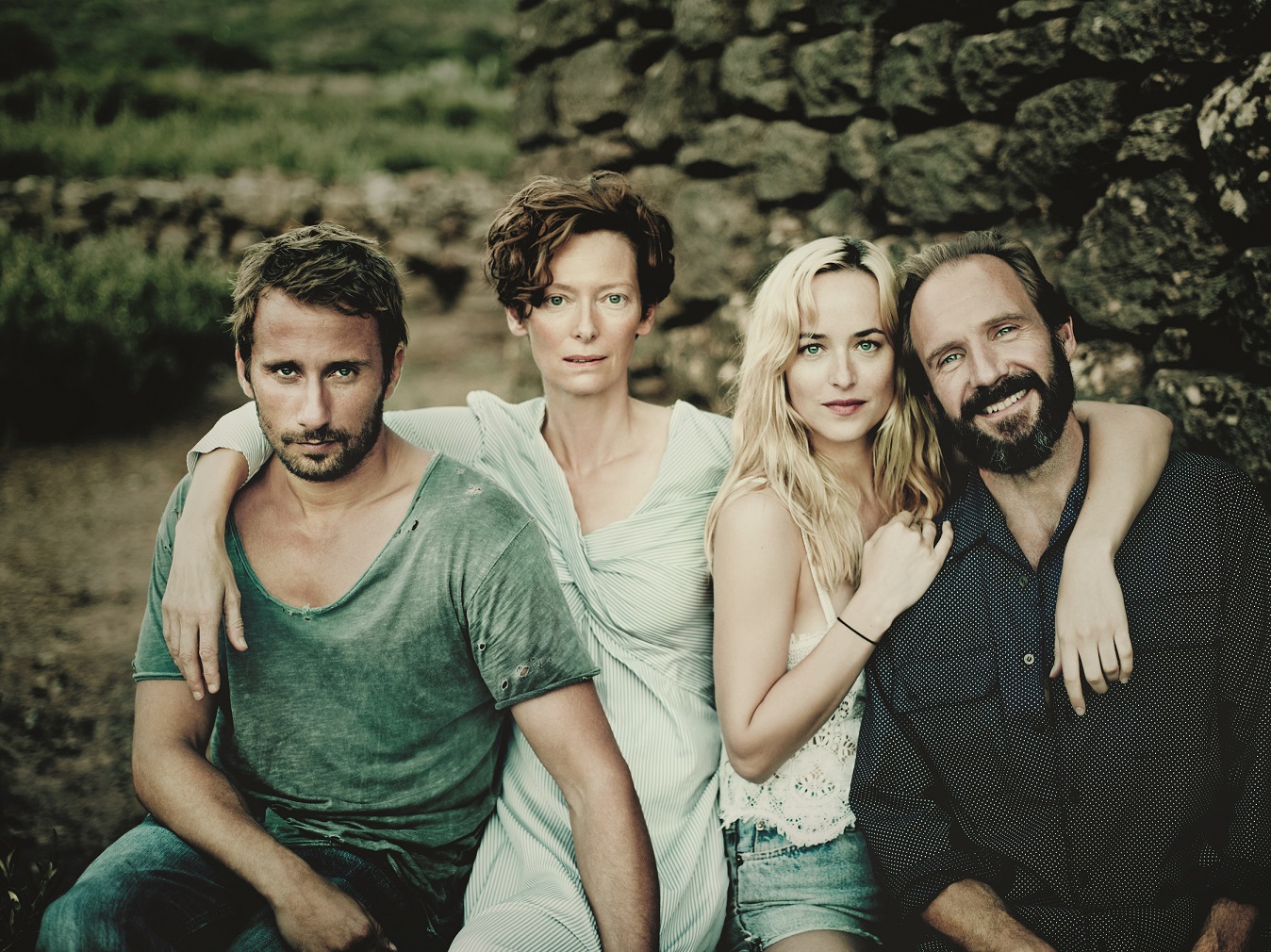 A_Bigger_Splash_MatthiasSchoenaerts_TildaSwinton_DakotaJohnson_RalphFiennes_PaoloRoversi