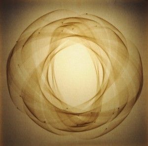 03.Polvere d'ellissi, 2015 Quarzite e resina acrilica su cotone cm140x140x4