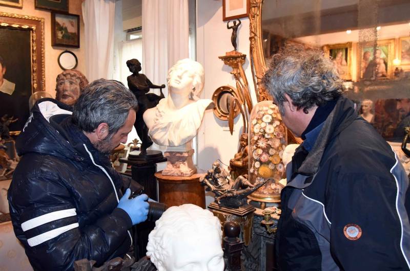 Furto a casa di Vittorio Sgarbi per un valore di oltre 500 mila euro