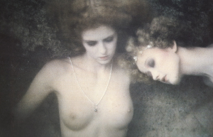 Gli istanti rubati di Sarah Moon – Now and Then