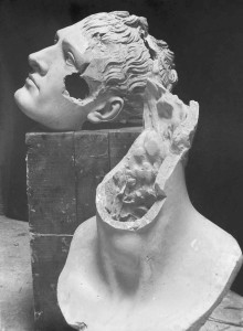 Antonio Canova: Napoleone Bonaparte. Foto di Stefano Serafin, 1918