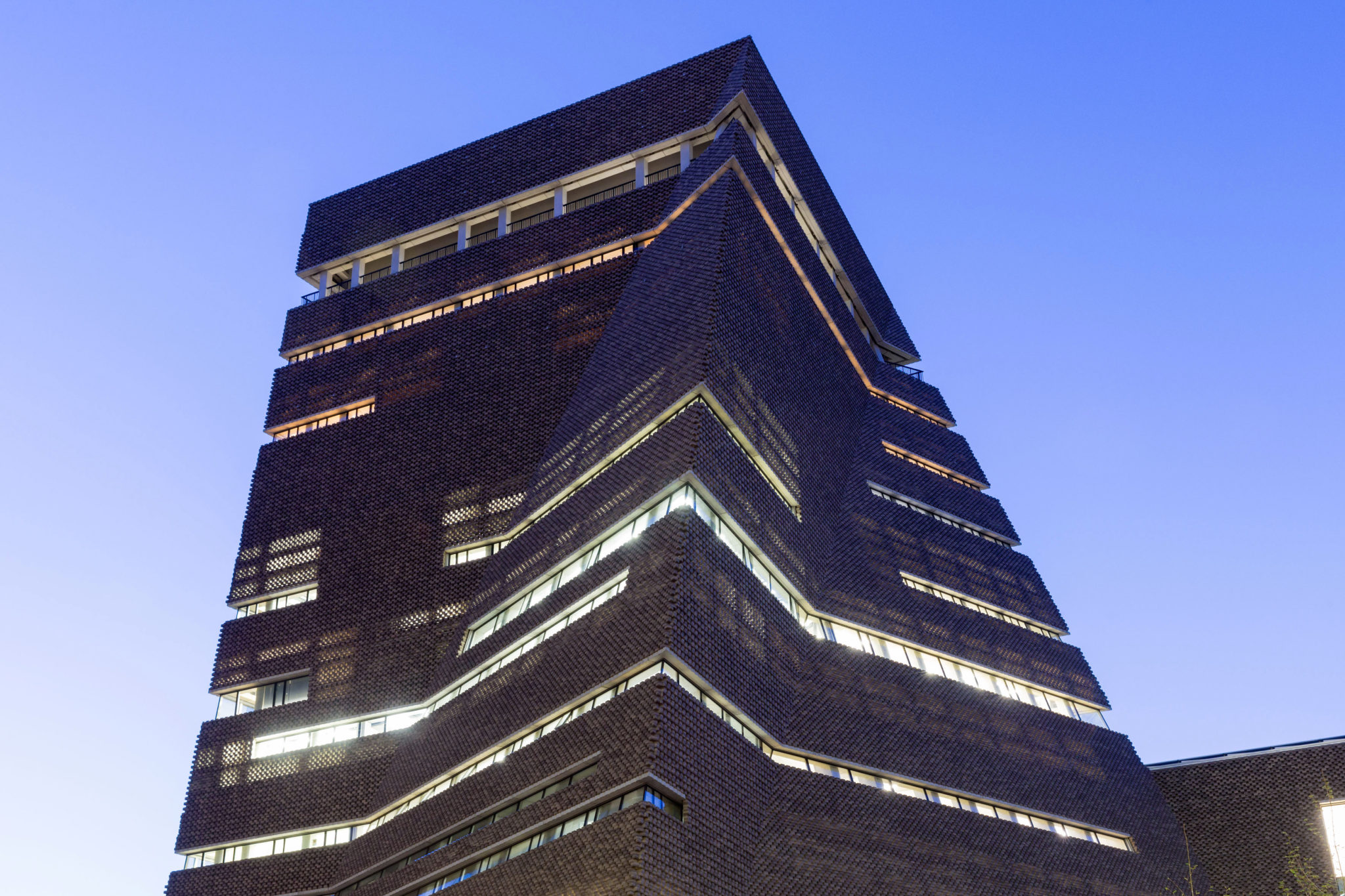 Apre la nuova Tate Modern di Londra. Si inaugura il 17 giugno la Switch House