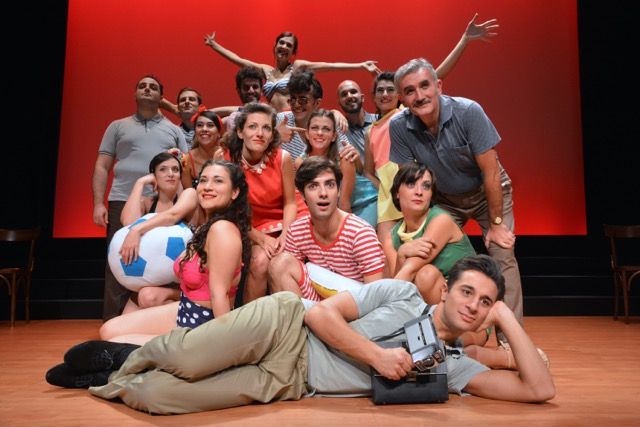 Le Bal, la colonna sonora della Storia d’Italia al Teatro Menotti