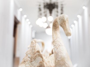 Nicholas Stone (Attributed to) (1586-Exeter-1647) A set of four English alabaster swans Alabaster Height 56.5 cm (22.25 in.) Width 66.7 cm (26.25 in.) Depth 39.5 cm (15.5 in.) Second quarter of the 17th century At Tomasso, stand 8