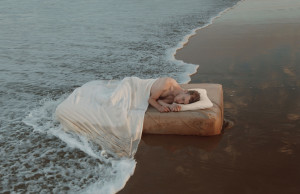 Kyle Thompson, Tides