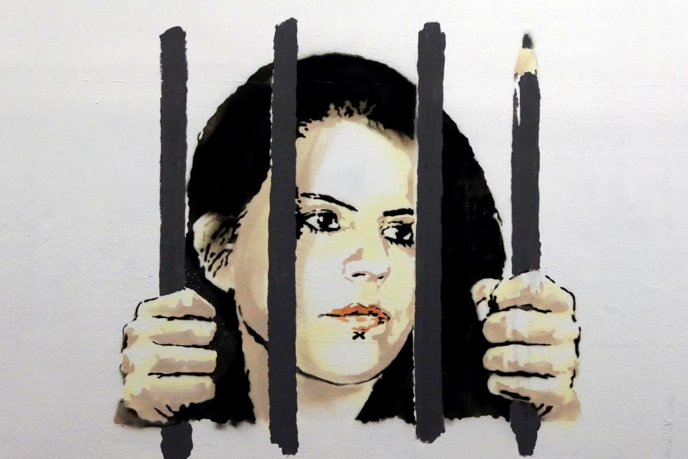 Banksy contro la censura turca. A New York, il murales per l’artista incarcerata da Erdogan