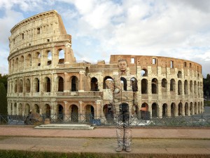 Liu Bolin - Colosseo n°2, Roma, 2017 Courtesy Boxart, Verona
