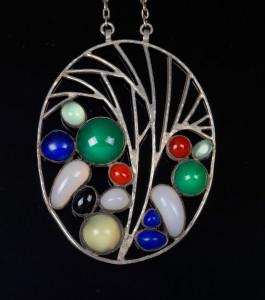 Josef Hoffmann, pendente con catena
