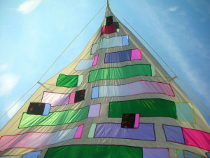 Blowing In The Wind. L’installazione tessile di Rachel Hayes da Missoni