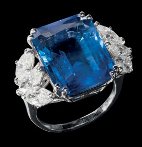 ANELLO IN ORO BIANCO, ZAFFIRO CEYLON NATURALE E DIAMANTI