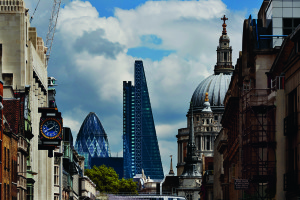 L’inconfondibile profilo spiovente del Leadenhall Building assicura una visuale sgombra di ostacoli sulla cattedrale di St Paul. Credito: Richard Bryant/Arcaid Images, courtesy RSHP.