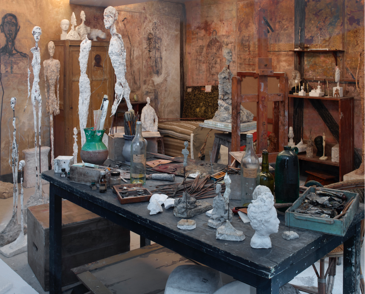 Una capsula del tempo per Giacometti: ricostruito il suo studio a Parigi