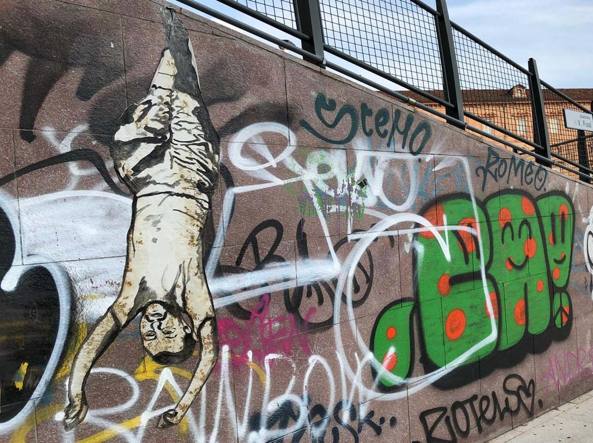 Salvini come Mussolini: murale choc a Torino