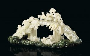 RARE ET IMPORTANT REPOSE-PINCEAUX EN JADE BLANC ET SON SOCLE EN JADE VERT EPINARD CHINE, DYNASTIE QING, XVIIIEME-XIXEME SIECLE Price realised EUR 487,500 Estimate EUR 80,000 - EUR 120,000
