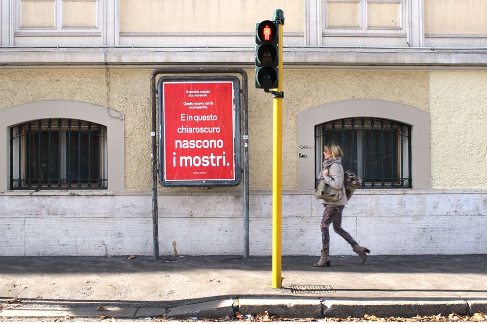 Svelato il mistero dei poster con il chiaroscuro di Gramsci che hanno invaso le strade di Roma