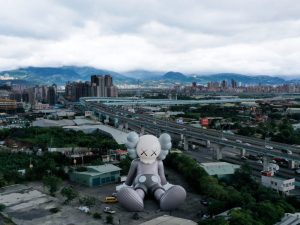 Il Companion da record di Kaws a Taipei (foto AllRightsReserved)