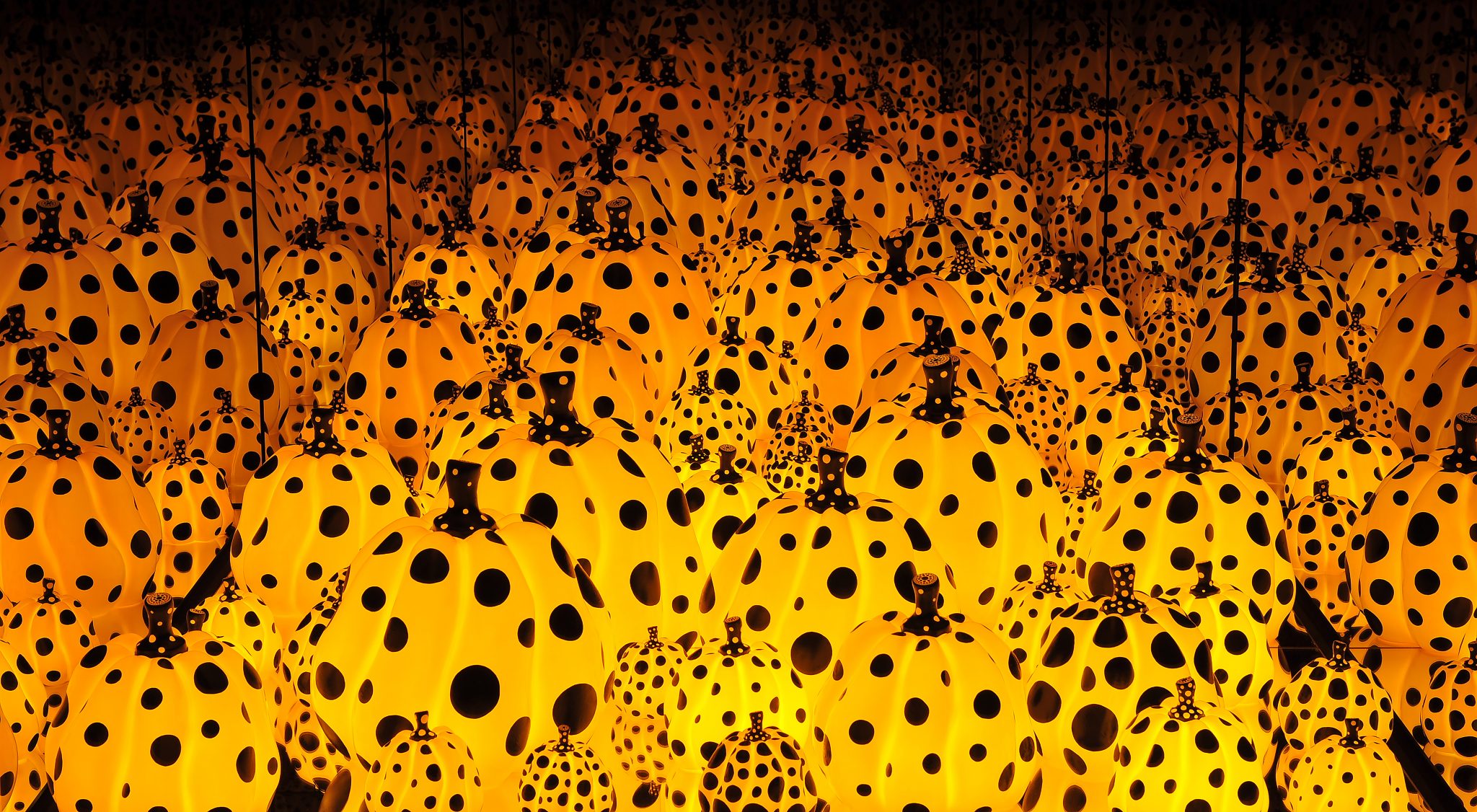 Il futuro a colori di Yayoi Kusama nel suo museo a Tokyo