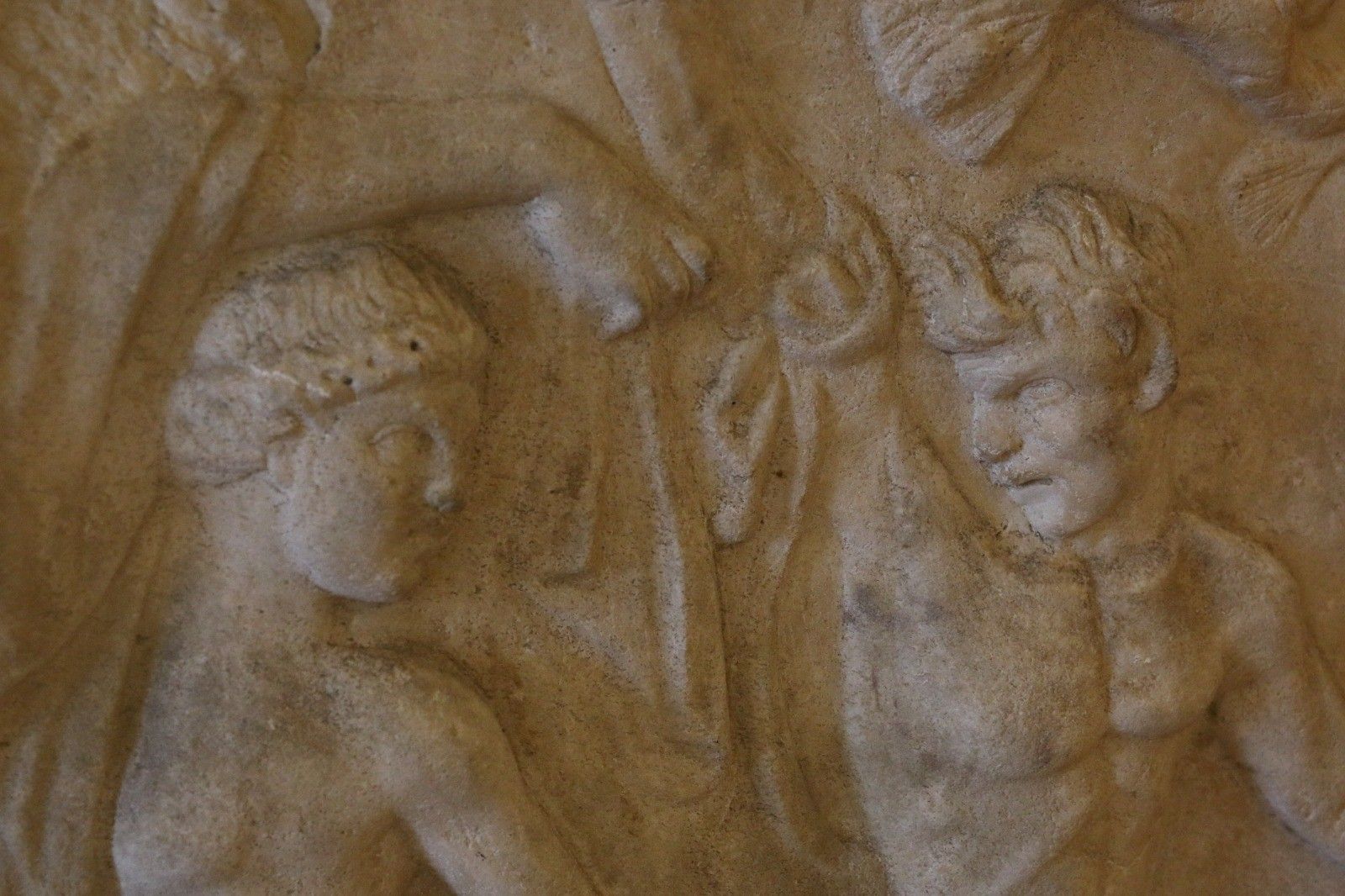 Rilievo romano in marmo con Satiro e Menade