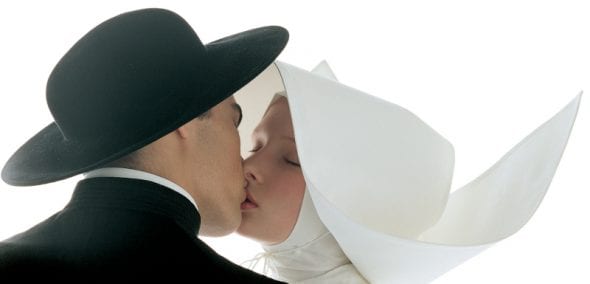 Oliviero Toscani, Bacio tra prete e suora, 1991,®olivierotoscani