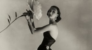 Horst P. Horst, Evelyn Tripp, New York 1951, cm 44,6x35. Courtesy Paci contemporary gallery (Brescia – Porto Cervo, IT)