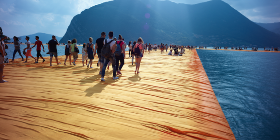 CHRISTO – WALKING ON WATER Il documentario sulla realizzazione della grande opera sul lago d’Iseo