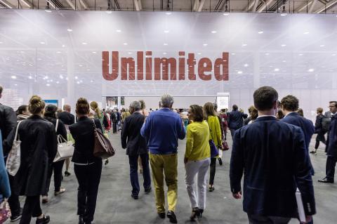Divertimento e monumentalità: Unlimited, la sezione che rende Art Basel ancora più grande