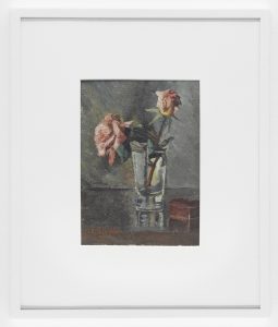 Francesca Devoto, Due rose rosa e bicchiere, 1943-44, olio su compensato, 33x24 cm, credits Ivan Capra