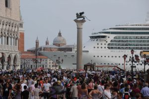 Navi da Crociera nel bacino di San Marco foto © ANDREA MEROLA
