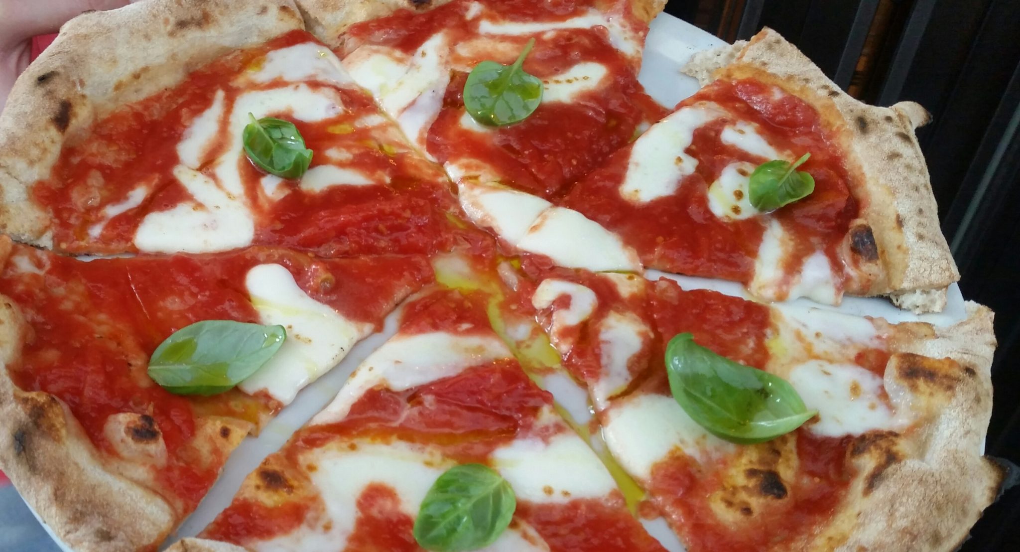 Lievità: a Milano, pizza con cocktail ma anche senza