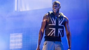 Il giubbotto antiproiettile disegnato da Banksy per Stormzy