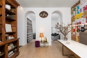 I’ll be home tonight . Hermann Bergamelli - Fabio Ranzolin, ved uta della mostra a The House, Milano, 2019, Courtesy degli artisti e The House. Foto di Cosimo Filippini.