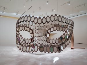 Joana Vasconcelos, I'll Be Your Mirror, 2018, Bronze and mirrors
