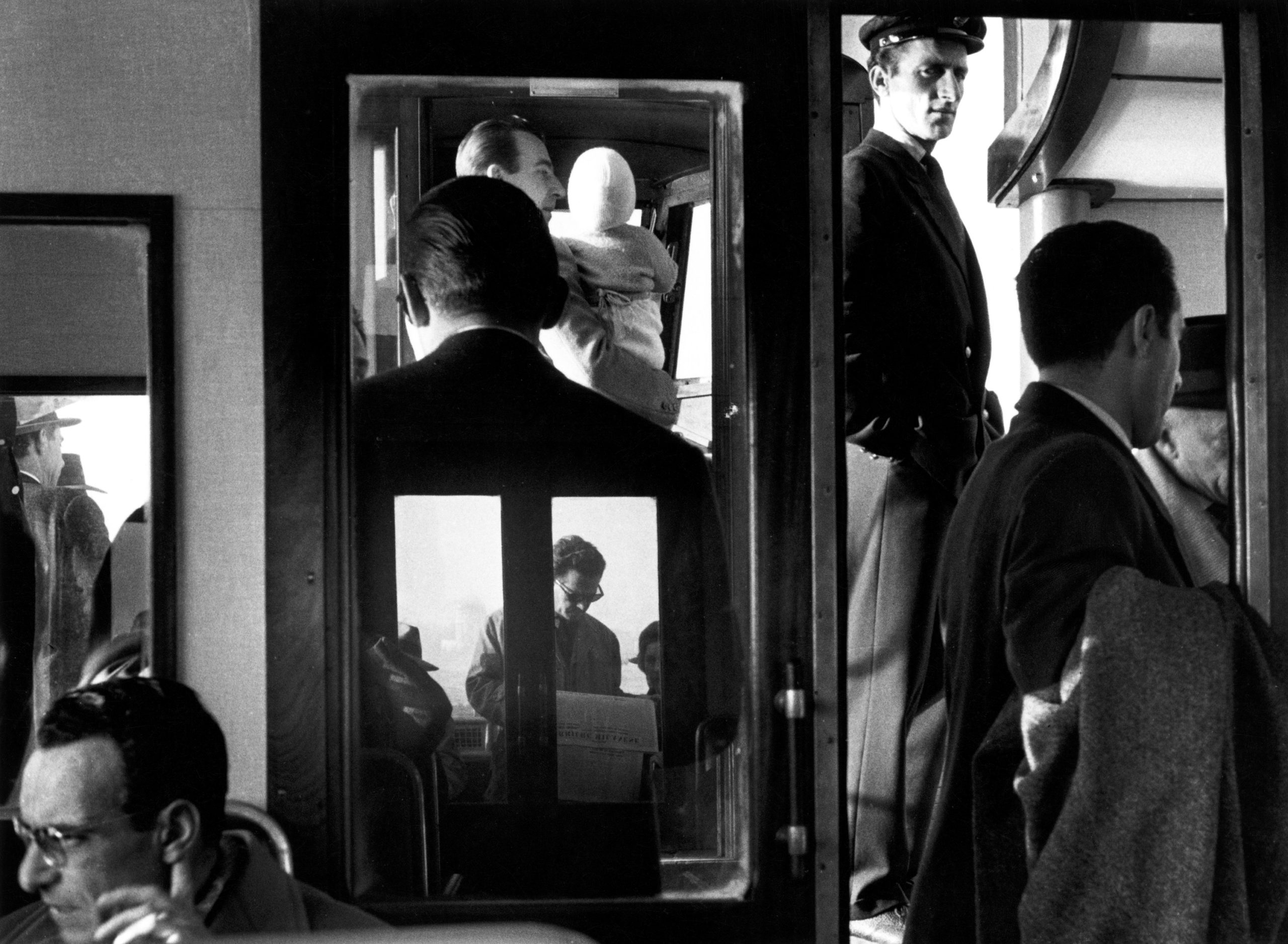 60 anni d’Italia negli scatti di Gianni Berengo Gardin (accompagnati da testi d’autore). La mostra-omaggio a Milano