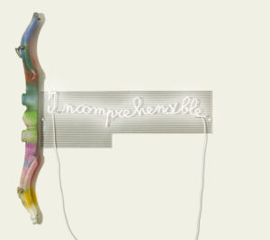 Brigitta Rossetti, Incomprehensible, 2018, Installazione, antico giogo dipinto con smalti, acrilico e bombolette spray, insegna luminosa, tessuto, plexiglass, 160x160x10. Courtesy Bianchi Zardin Contemporary Art