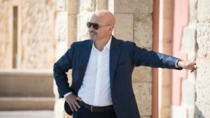 Luca Zingaretti interpreta Salvo Montalbano
