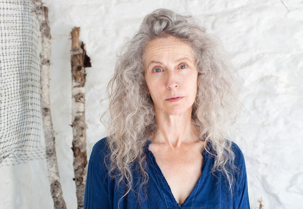 “Segui la tua opera nel modo più sincero possibile”. I consigli di Kiki Smith ai giovani artisti