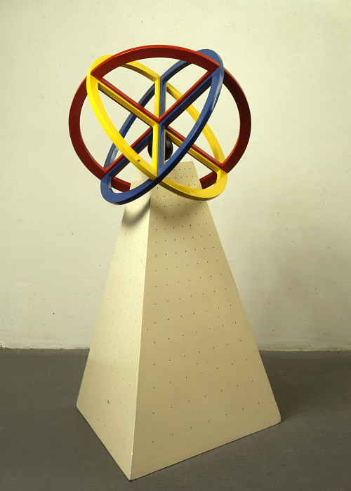 Lucio Del Pezzo, Leonardo, 1969, tecnica mista su legno, 140 x 65 x 65 cm, collezione privata, Courtesy Fondazione Marconi, Milano